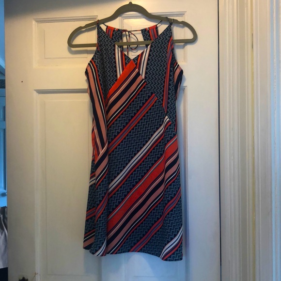 Super cute sundress - Picture 1 of 9